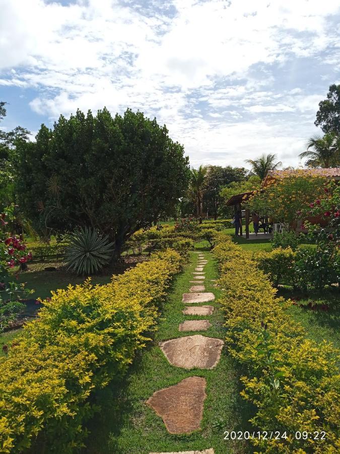 Pousada Carmel Garden ปิเรนนอโปลิส ภายนอก รูปภาพ